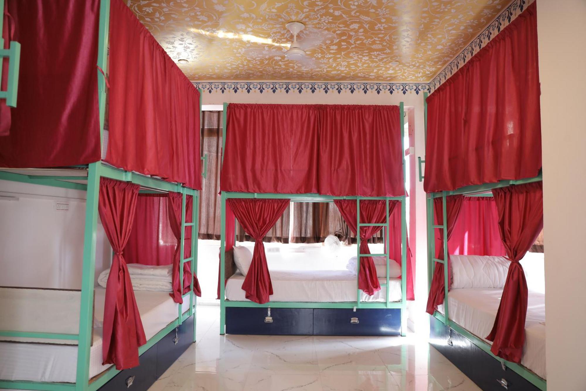Hostel Funky Bunky Удайпур Екстер'єр фото
