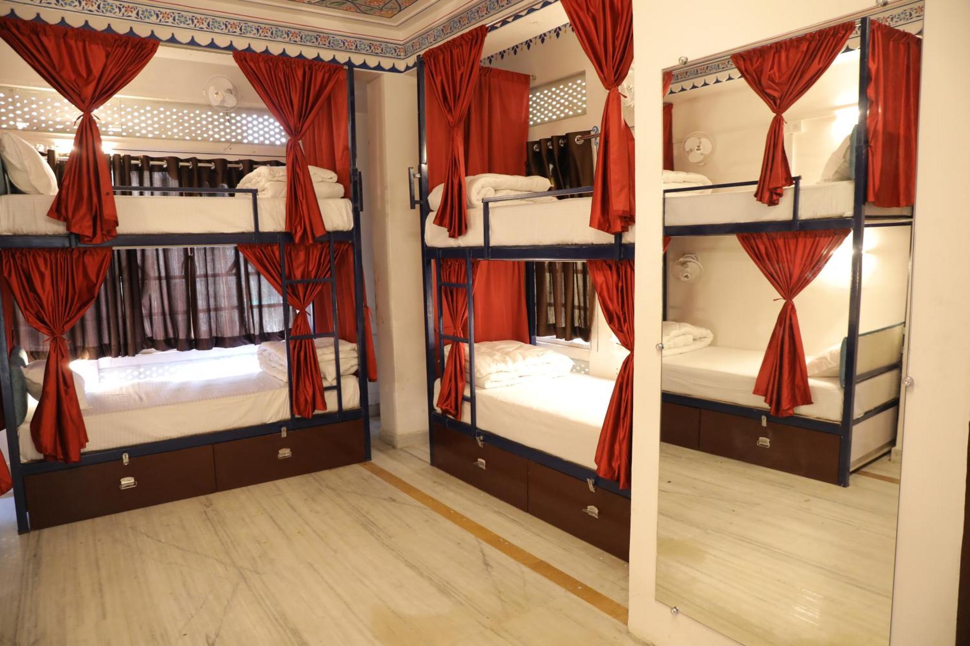 Hostel Funky Bunky Удайпур Екстер'єр фото