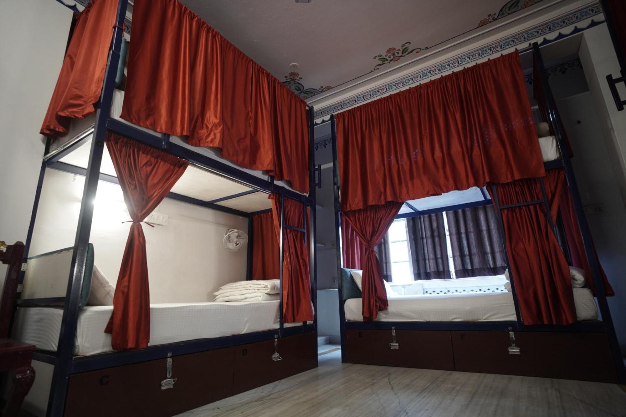 Hostel Funky Bunky Удайпур Екстер'єр фото